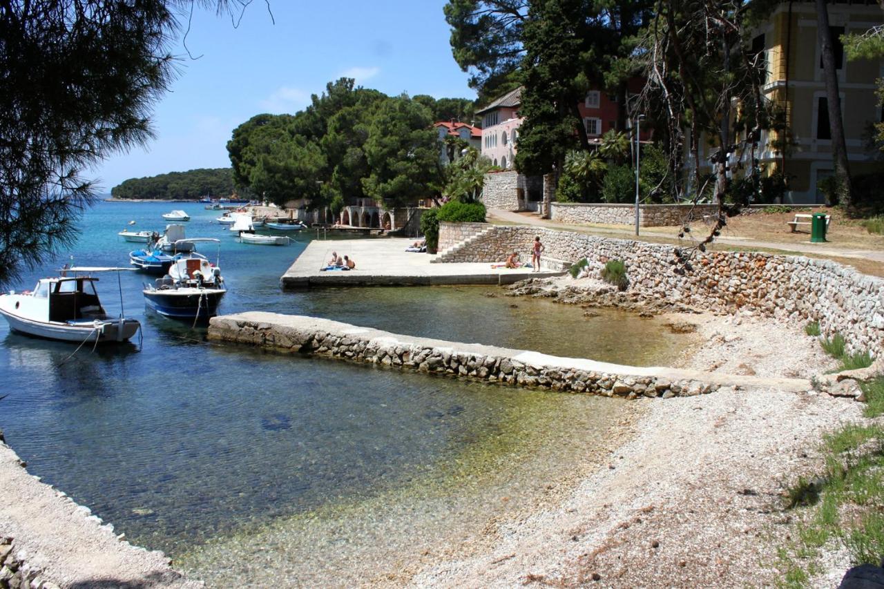 Apartments With A Parking Space Mali Lošinj Екстериор снимка