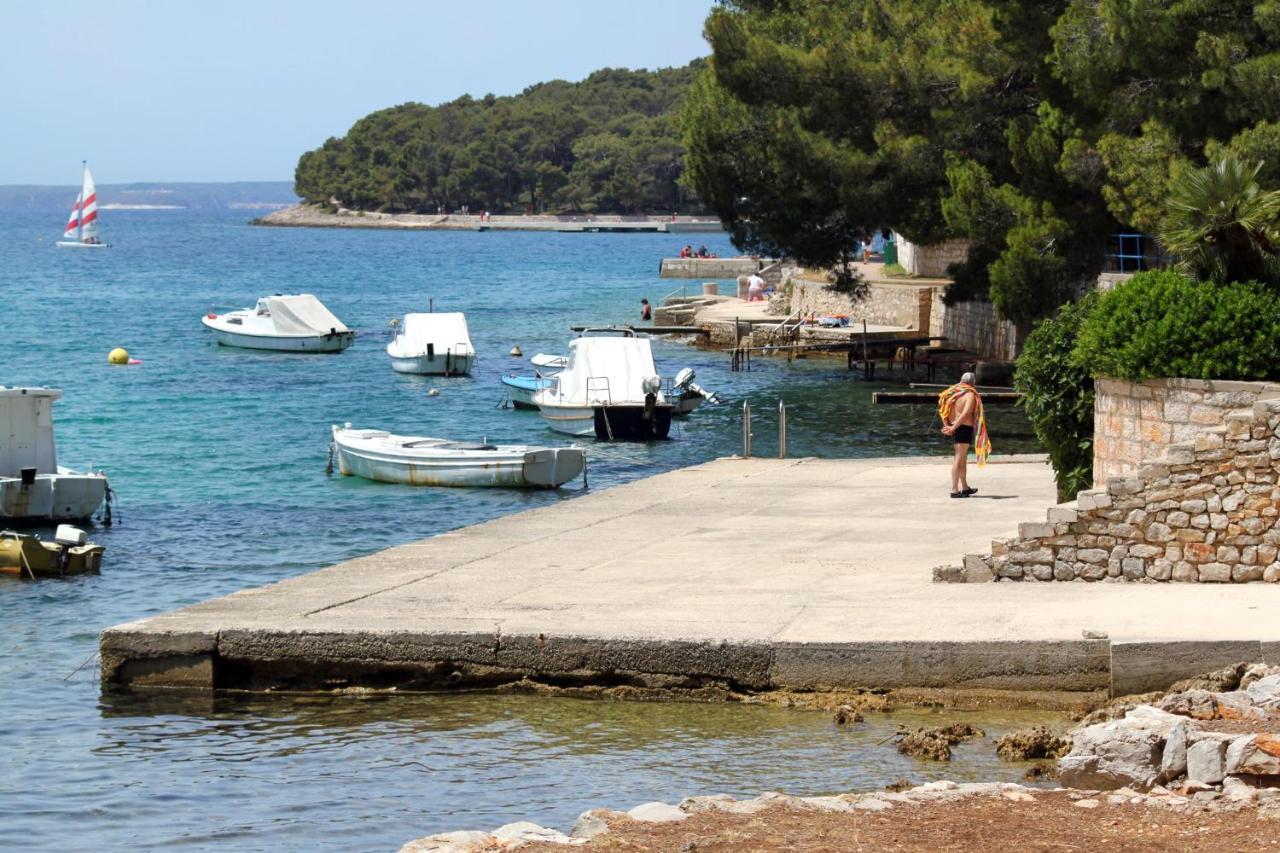 Apartments With A Parking Space Mali Lošinj Екстериор снимка