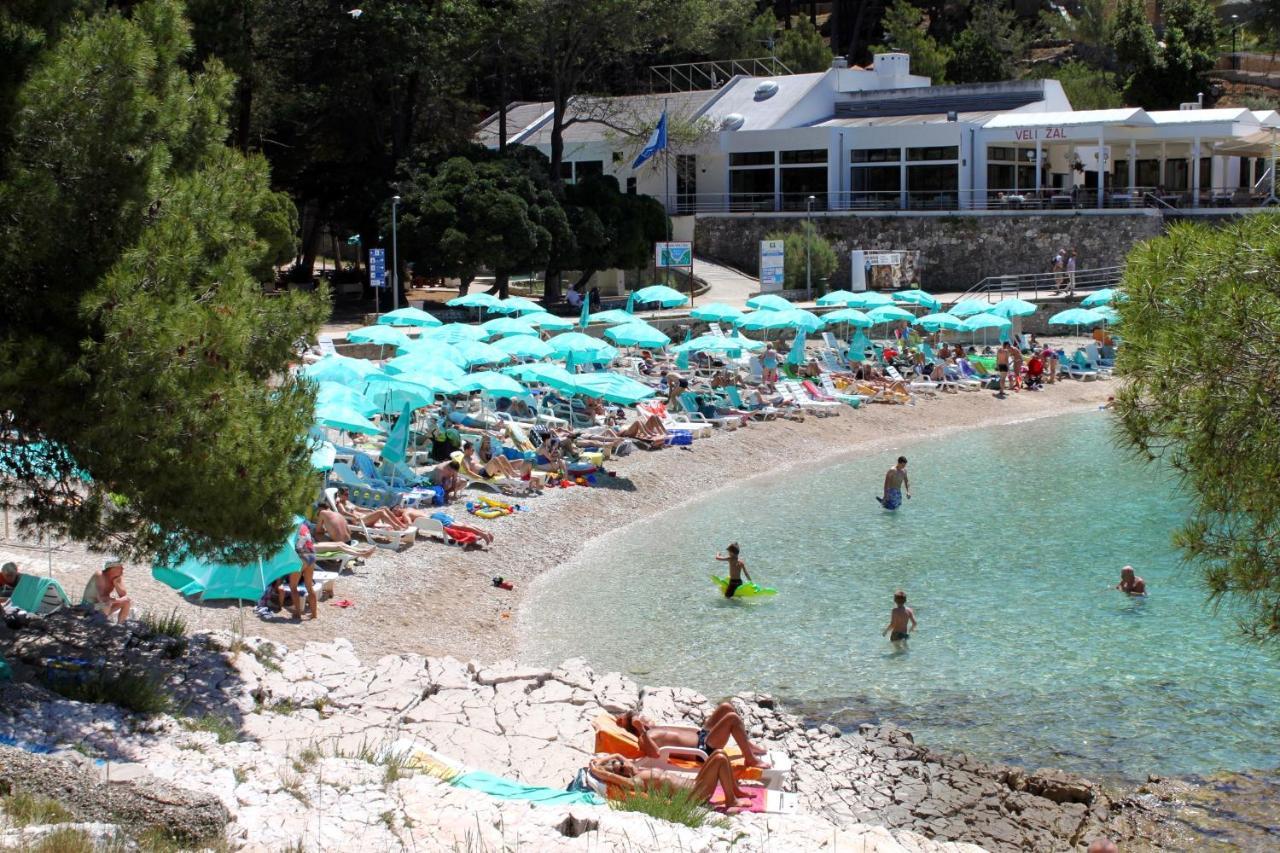 Apartments With A Parking Space Mali Lošinj Екстериор снимка